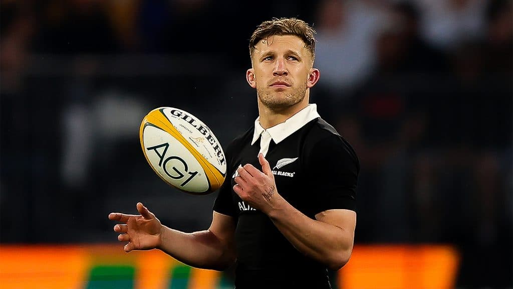 Jeremy Paul defiende a Damian McKenzie tras críticas post final de Super Rugby
