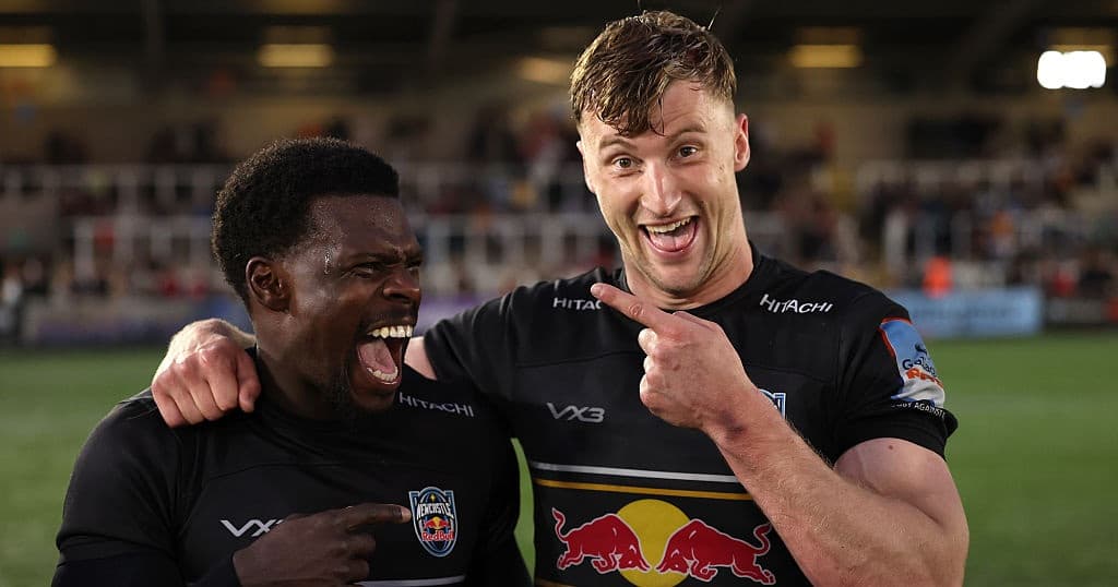 Newcastle remonta con un hat-trick de Hearle y vence a Sale en un final electrizante