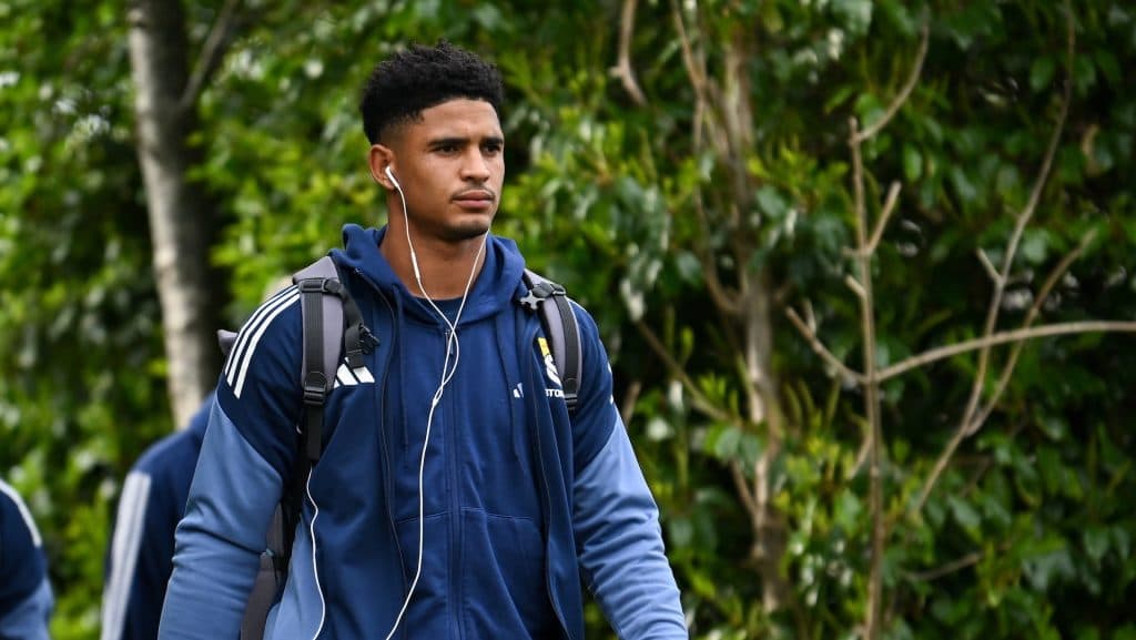 Sacha Feinberg-Mngomezulu busca volver más fuerte tras una lesión seria