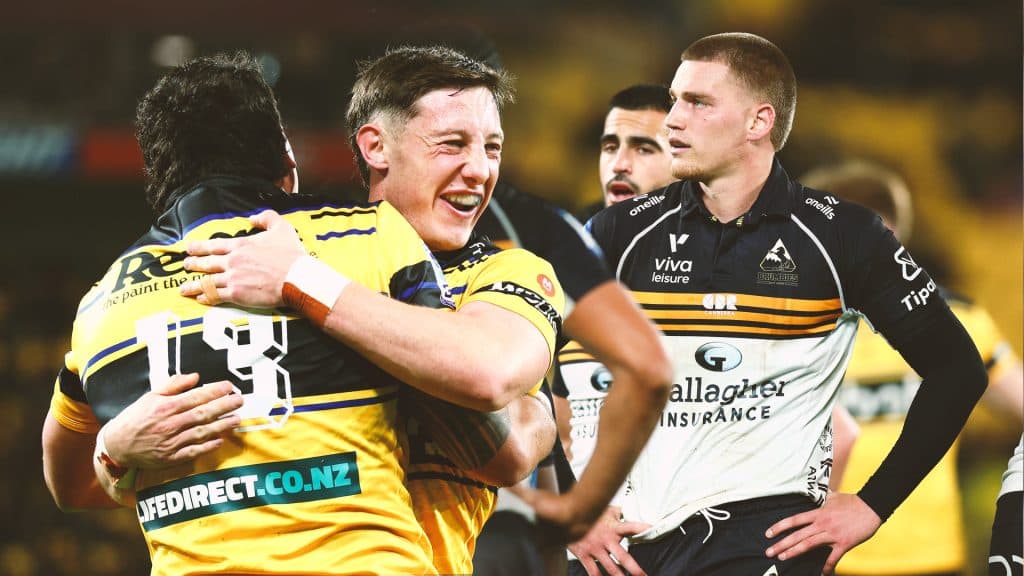 Hurricanes aplastan a Brumbies y se aseguran la localía en semifinales del Super Rugby