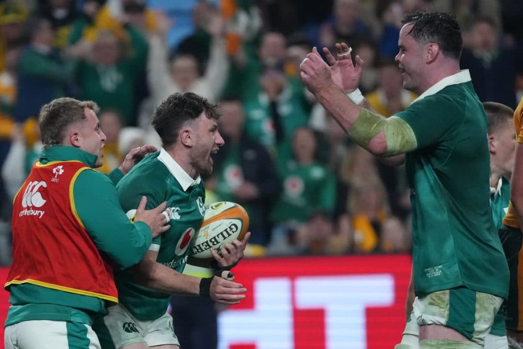 Irlanda logra una agónica victoria sobre Australia en Sydney