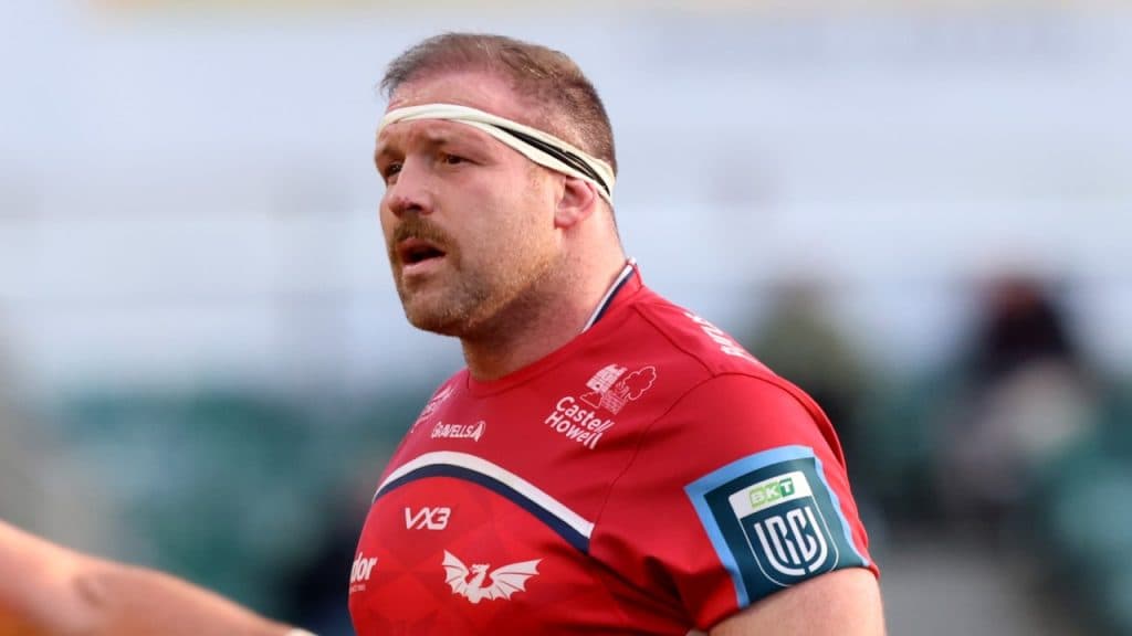Henry Thomas renueva con Scarlets por una temporada más