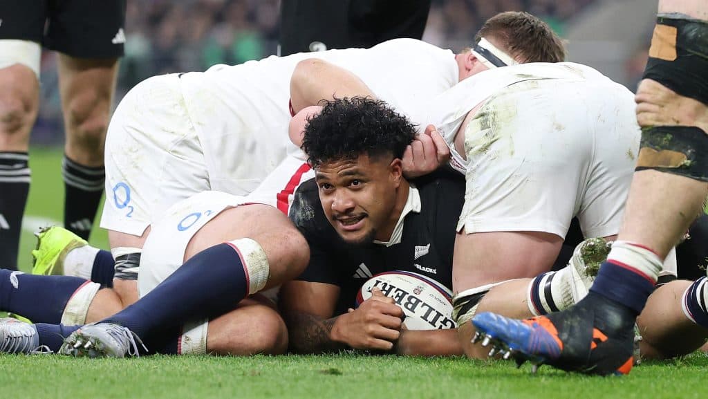 Fainga'anuku y su inesperado papel híbrido en los All Blacks