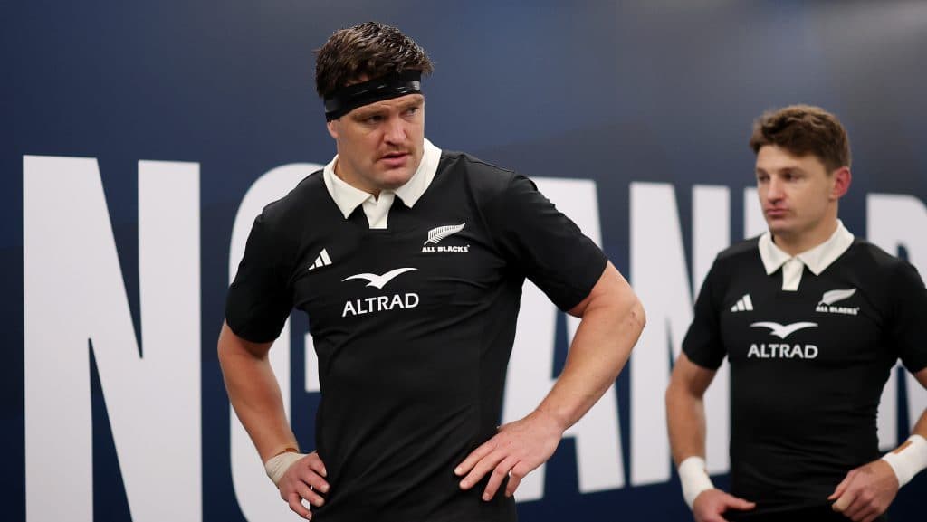 Scott Barrett será operado de la espalda y estará varios meses fuera