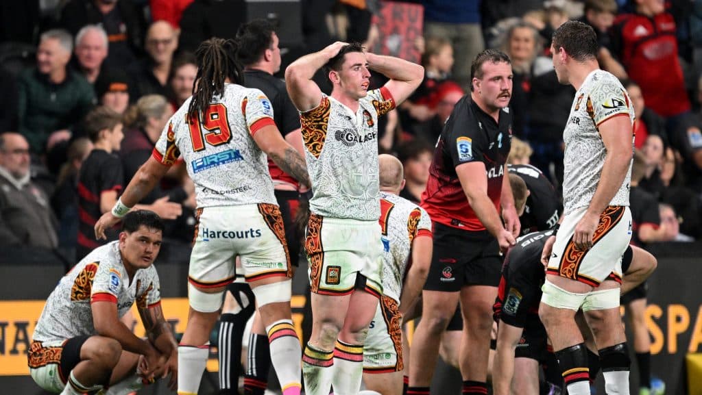 Crusaders y Chiefs jugaron ante estadio colmado en el Super Rugby Pacific