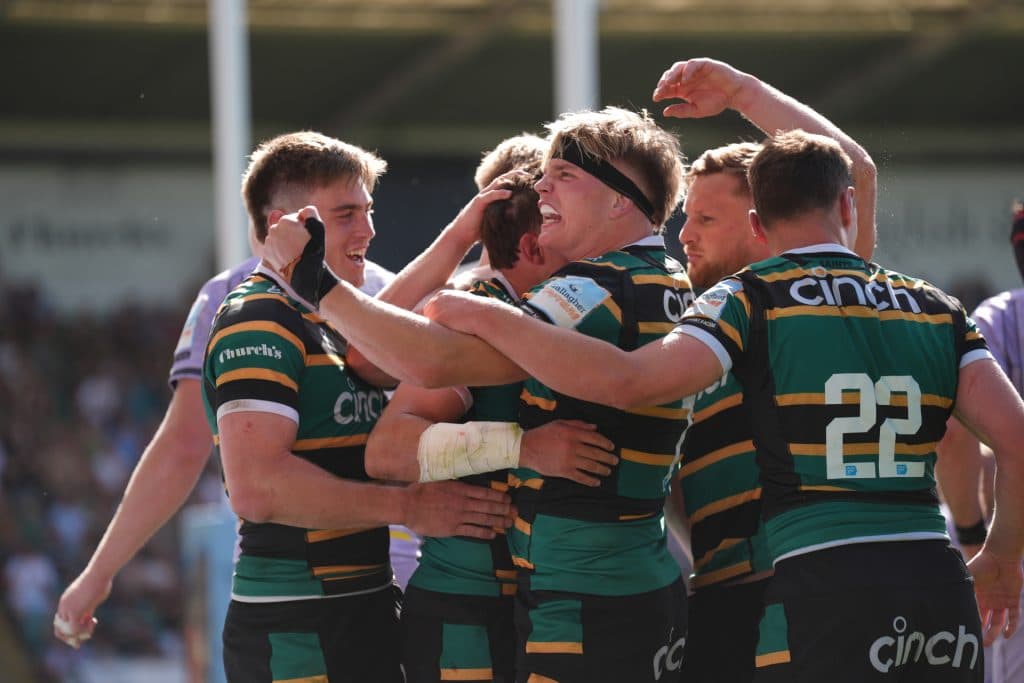 Furbank salva a Northampton con un try agónico ante Gloucester