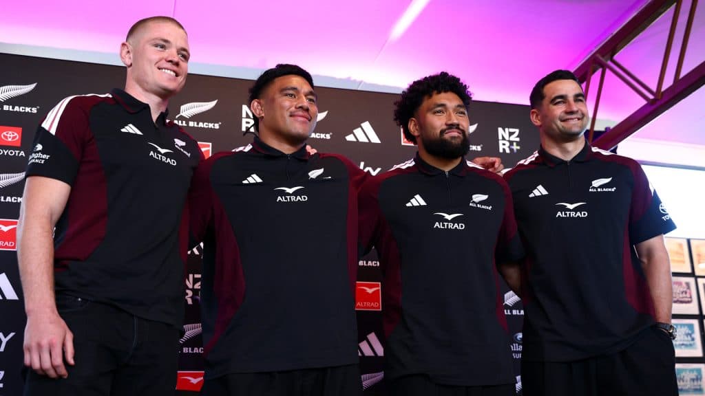Dave Rennie apuesta por cuatro posibles debutantes en los All Blacks