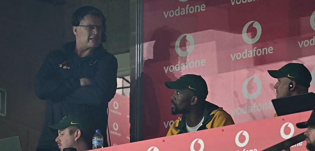 Rassie Erasmus sale en defensa de Handré Pollard tras duras críticas
