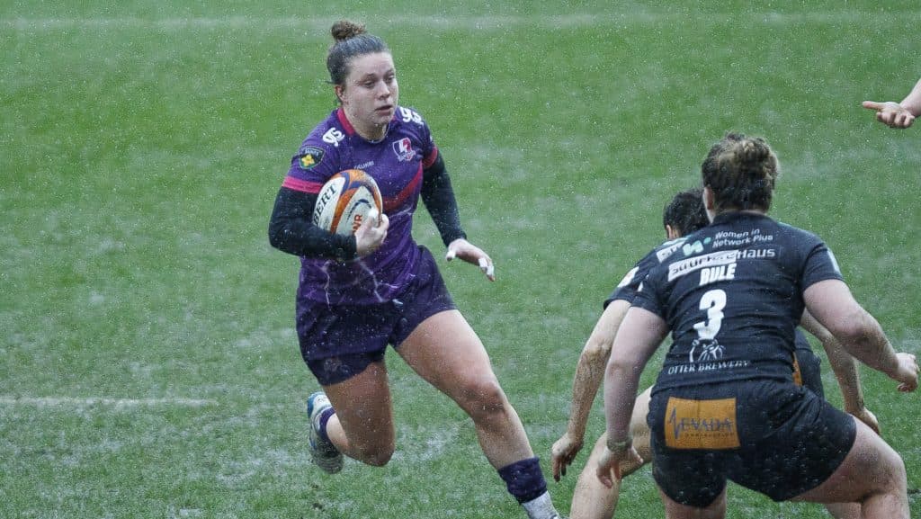 Alicia Maude renueva con Loughborough Lightning tras una temporada destacada
