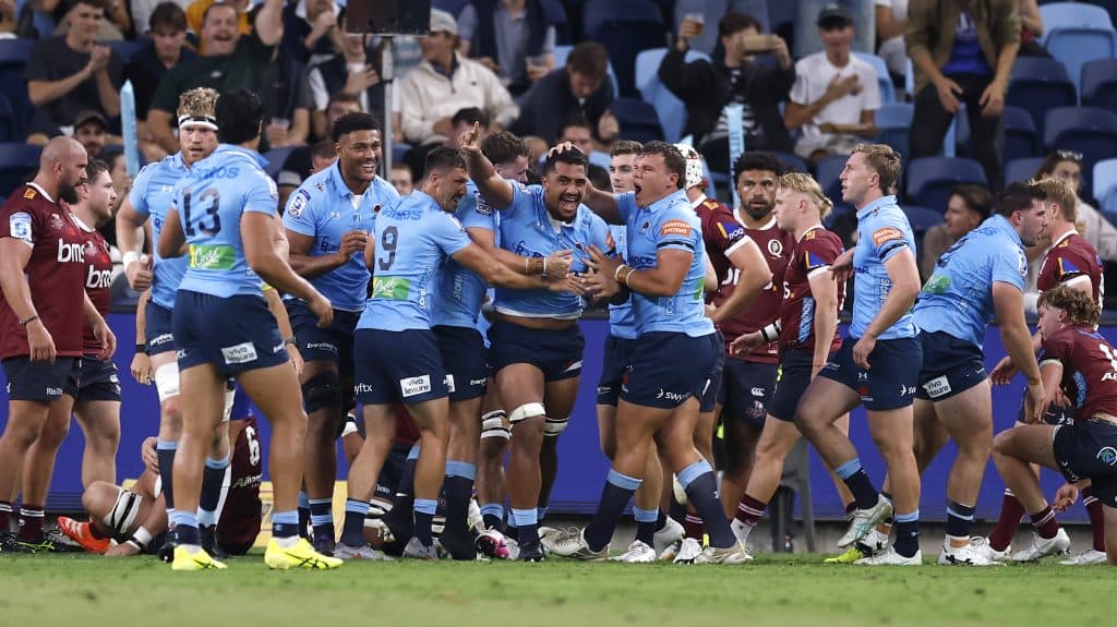 Waratahs renueva contrato con Clem Halaholo tras su gran temporada