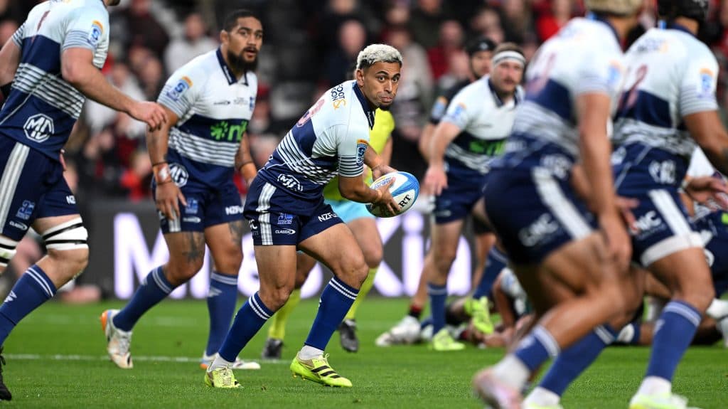 Los Crusaders mantienen su invicto en playoffs como locales ante Blues
