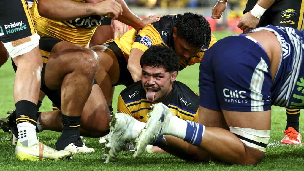 Hurricanes anticipan una verdadera batalla de forwards ante Chiefs en la final de Super Rugby Pacific