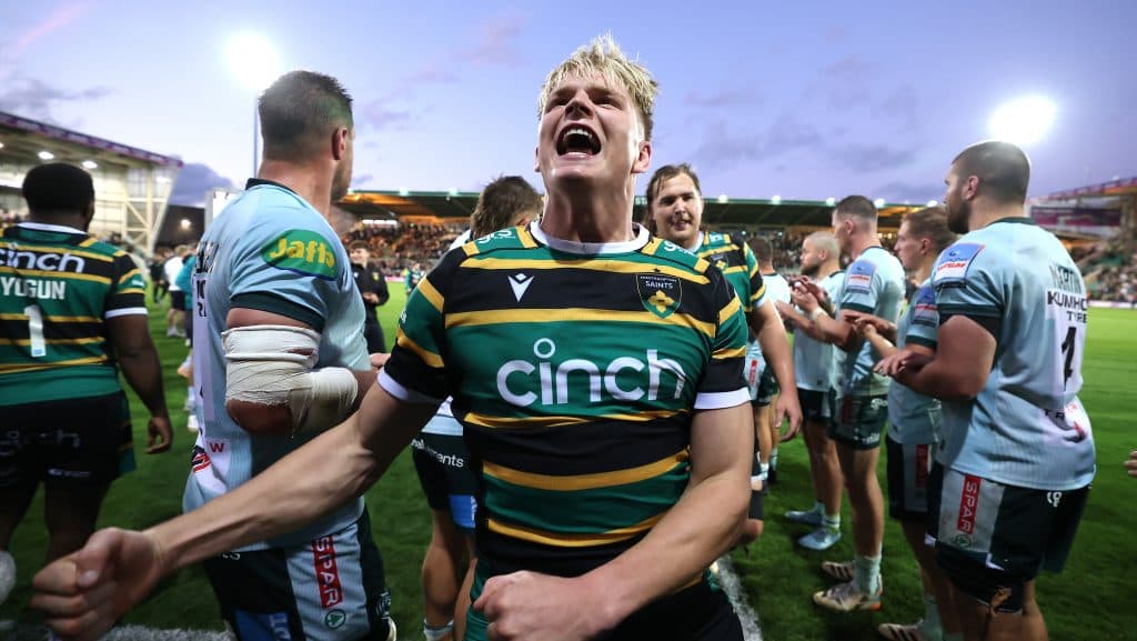 Henry Pollock deslumbra en la semifinal y satisface a Phil Dowson
