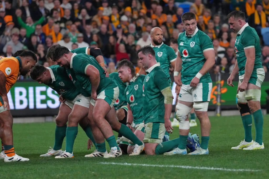Irlanda pierde a Jeremy Loughman por protocolo de conmoción