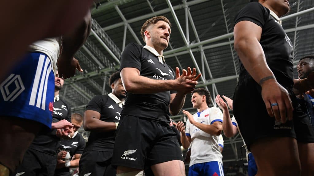 Damian McKenzie se afianza como fullback clave junto a Ruben Love