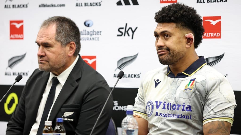 Justin Marshall critica la selección de forwards híbridos en los All Blacks