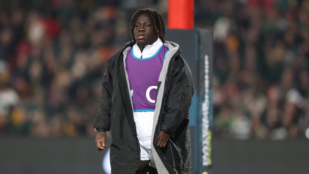 Inglaterra baja a Asher Opoku-Fordjour ante Argentina por conmoción