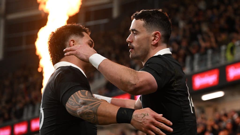 All Blacks se llevan un duro triunfo ante Francia en el debut del Nations Championship