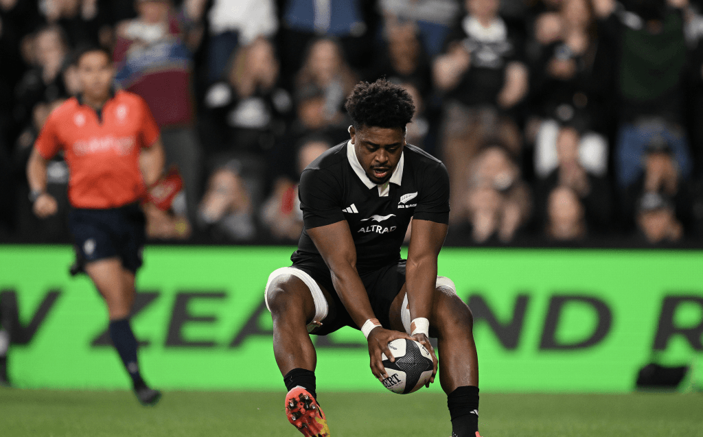 Peter Lakai analiza los momentos defensivos débiles de los All Blacks ante Francia