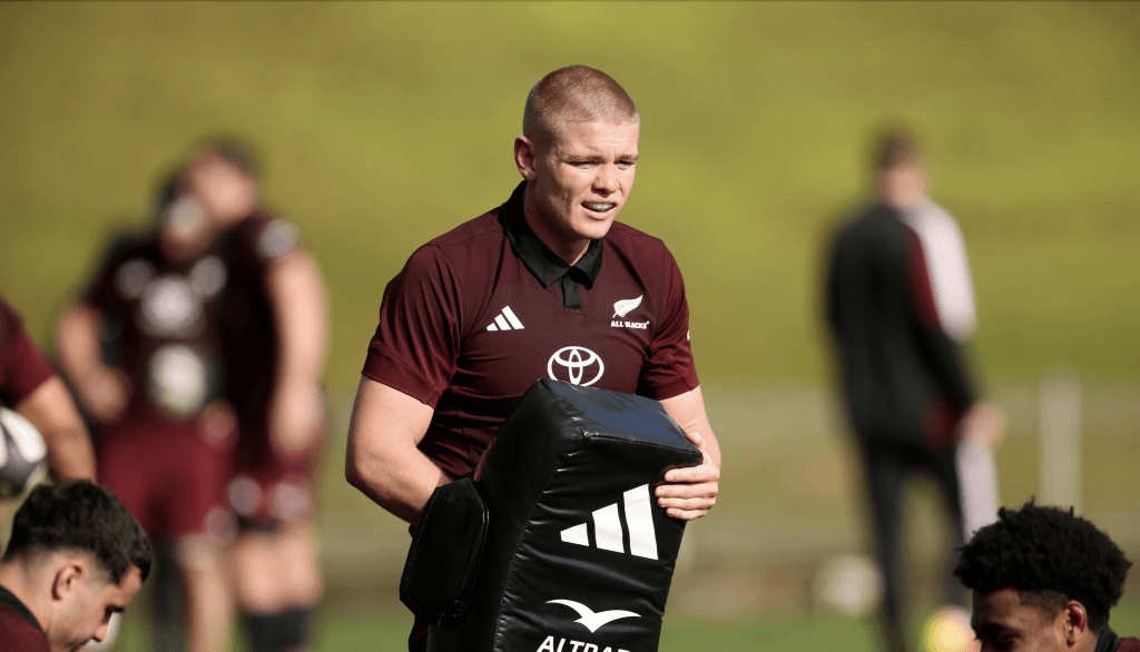 Anton Segner cuenta su experiencia en la concentración de los All Blacks