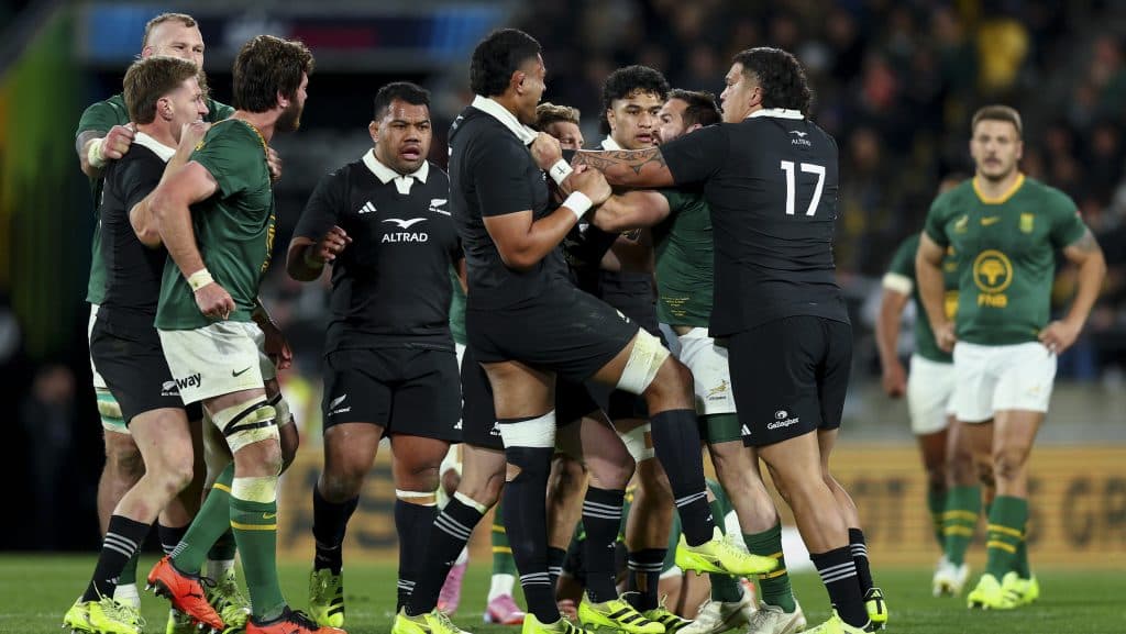 Dave Rennie confía en que los All Blacks igualarán el scrum de los Springboks