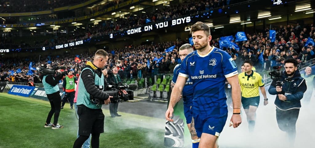 Ross Byrne suena como posible refuerzo para Munster ante la baja de Crowley