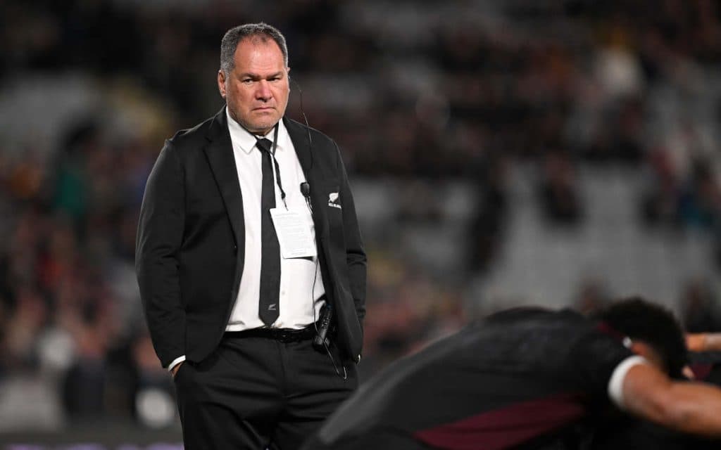 Dave Rennie bromea sobre la solución de Ardie Savea para el lento inicio de los All Blacks
