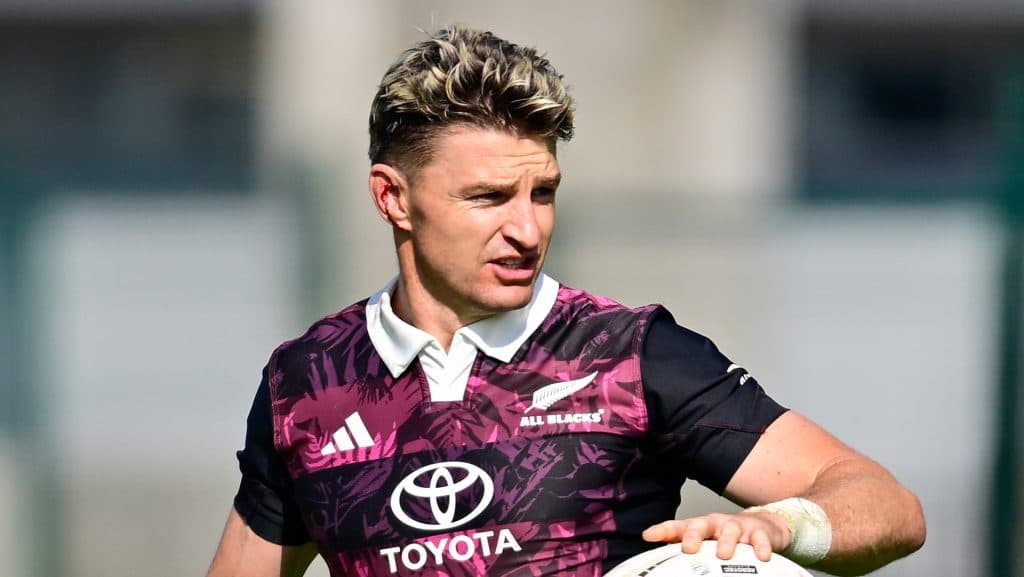 Beauden Barrett preparado para su regreso a los All Blacks