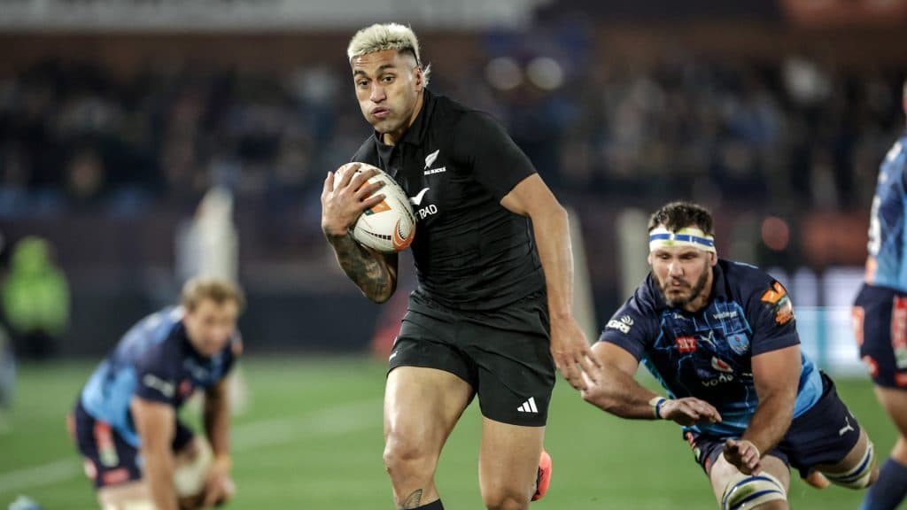 All Blacks arrollan a Bulls y siguen invictos en la Greatest Rivalry Tour