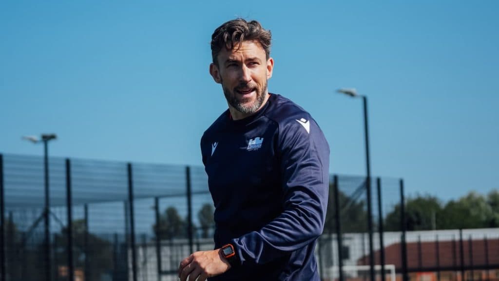Edinburgh incorpora al ex internacional Michael Hodge a su staff técnico