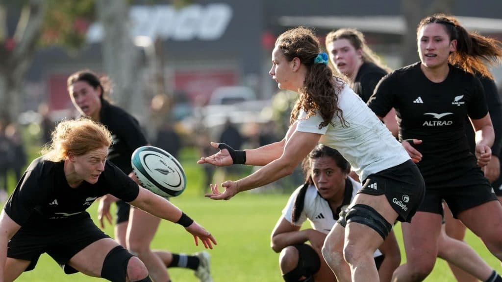 Debut destacadísimo de las nuevas Black Ferns en una exhibición con muchos tries