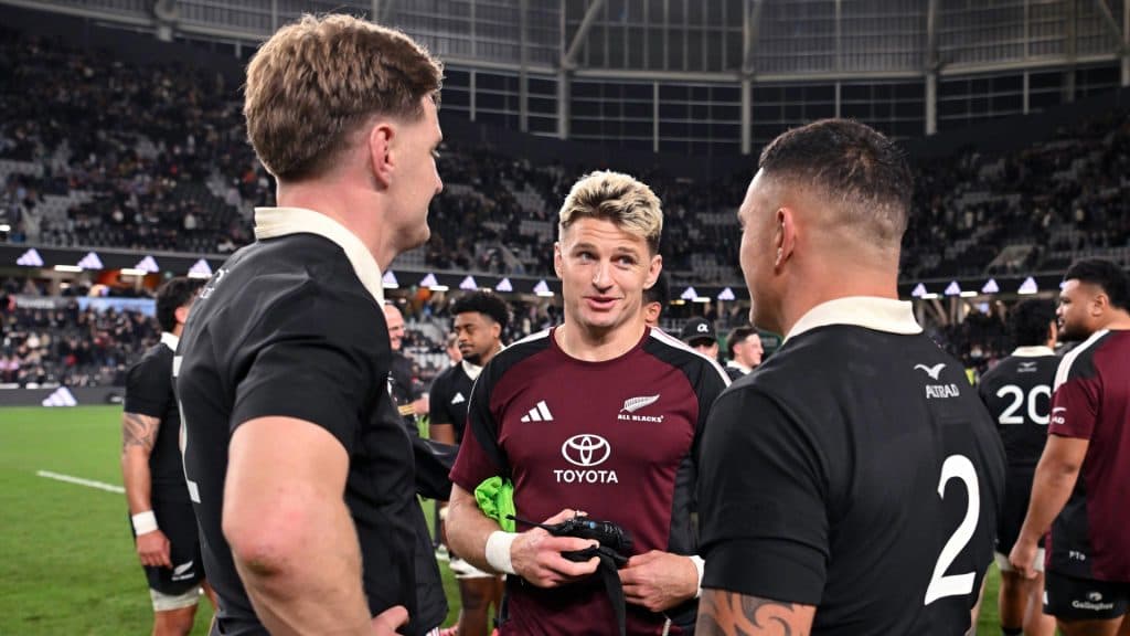 El capitán de los All Blacks destaca la profesionalidad de Beauden Barrett
