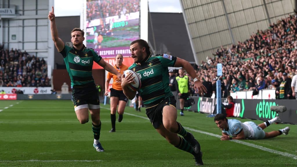 Hat-trick de Sleightholme y victoria aplastante de Northampton sobre Bath