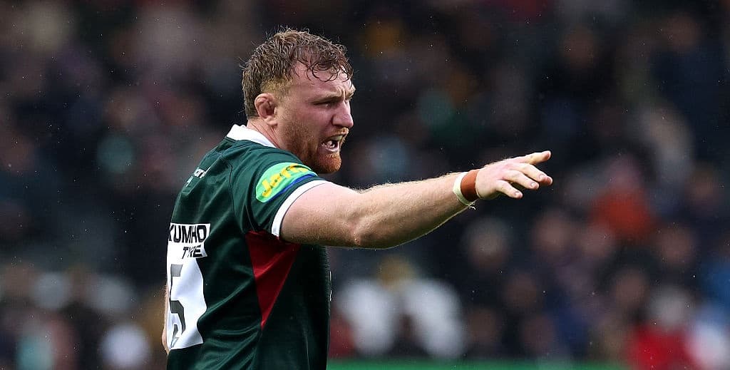 Ollie Chessum renueva contrato con Leicester Tigers