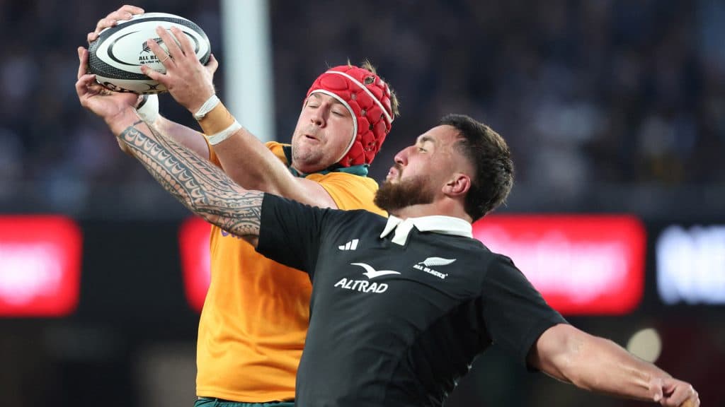 Rennie destaca al responsable del cambio en el juego aéreo de los All Blacks