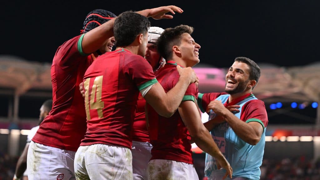 Dos figuras de Portugal están a un partido de los 50 caps con Os Lobos